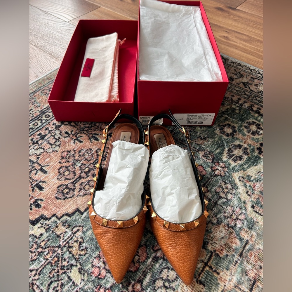 Authentic Valentino stud brown ballerina flats